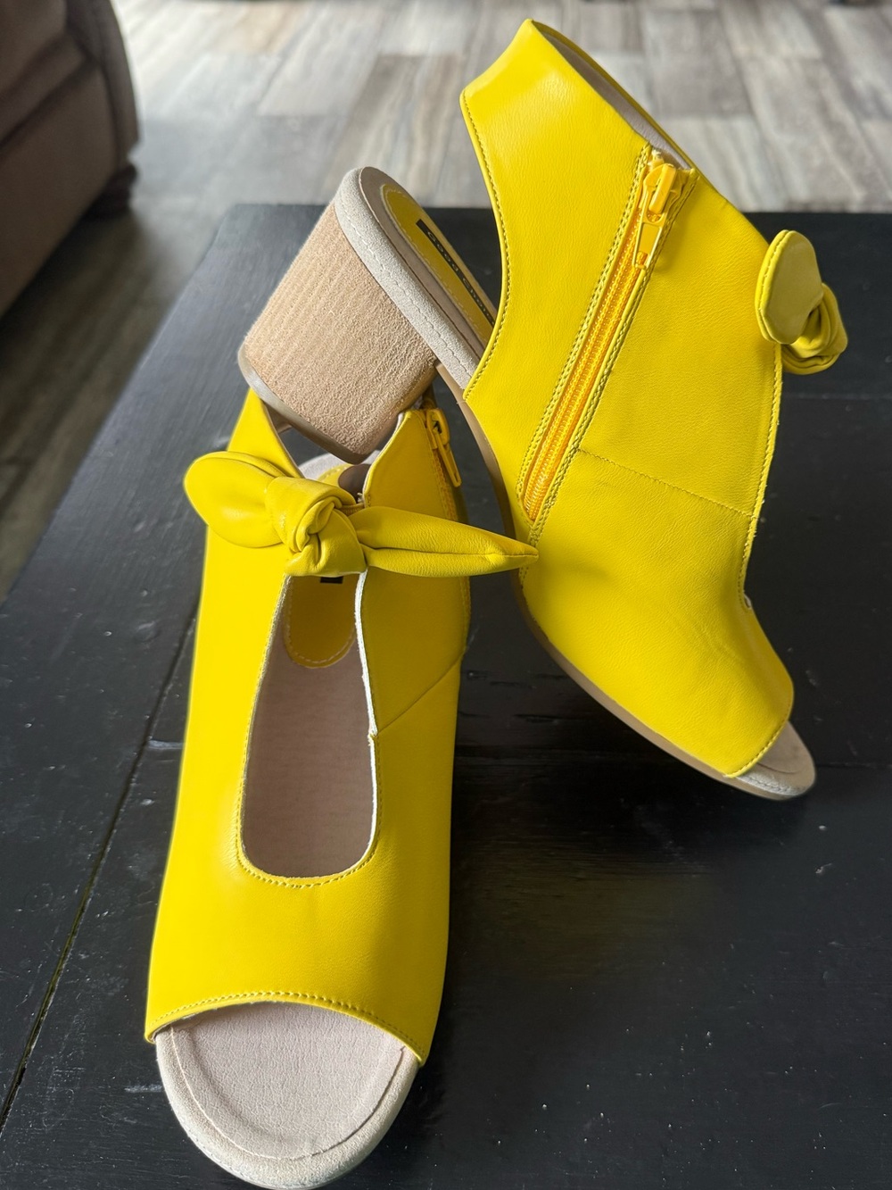 Good Choice Yellow Peep-Toe Knot Front Block-Heel Sandals